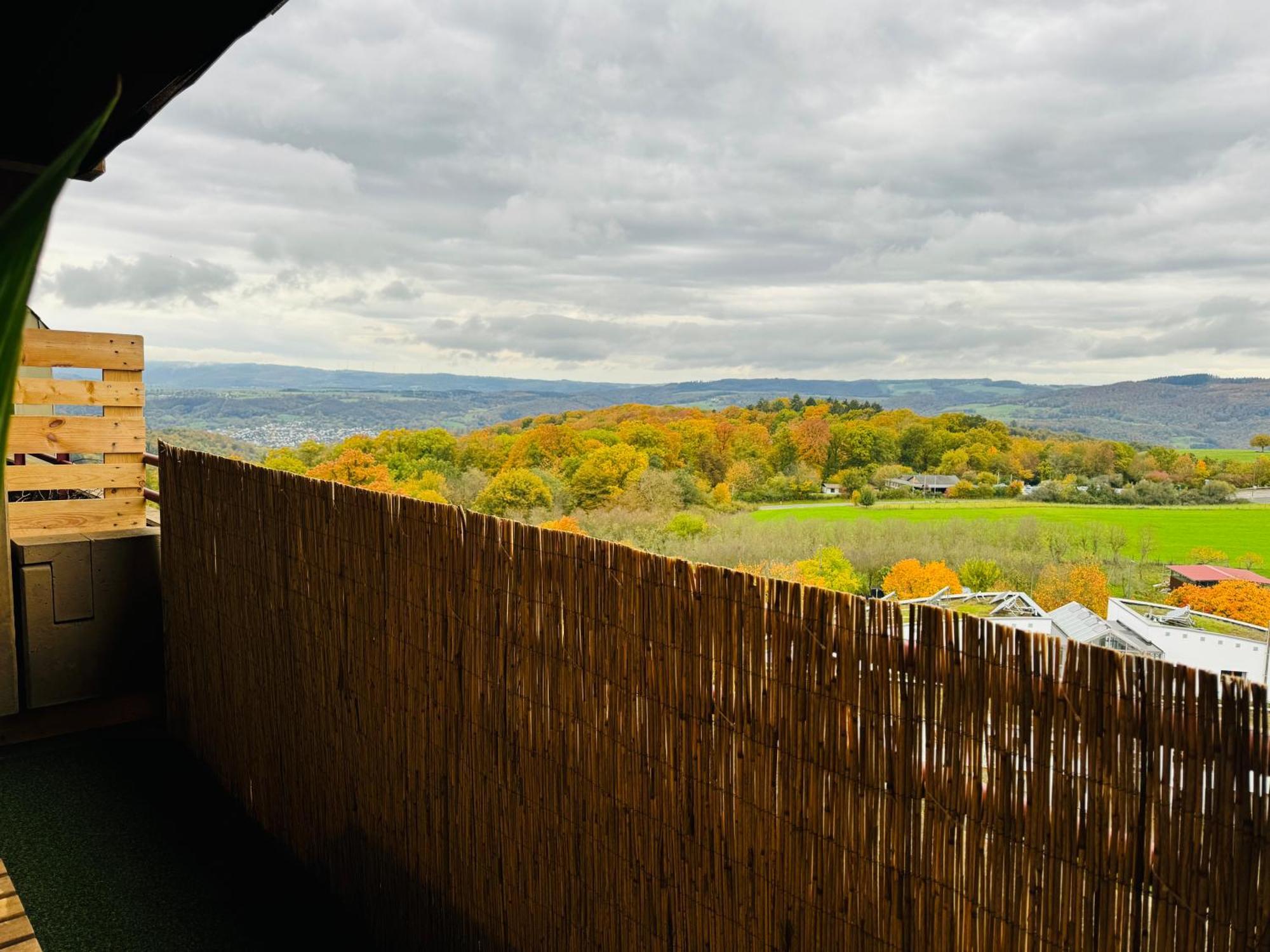 Klassen Stay - Design Studio In 11 Etage - Tolle Aussicht - Sauna, Pool - Netflix Lahnstein Esterno foto