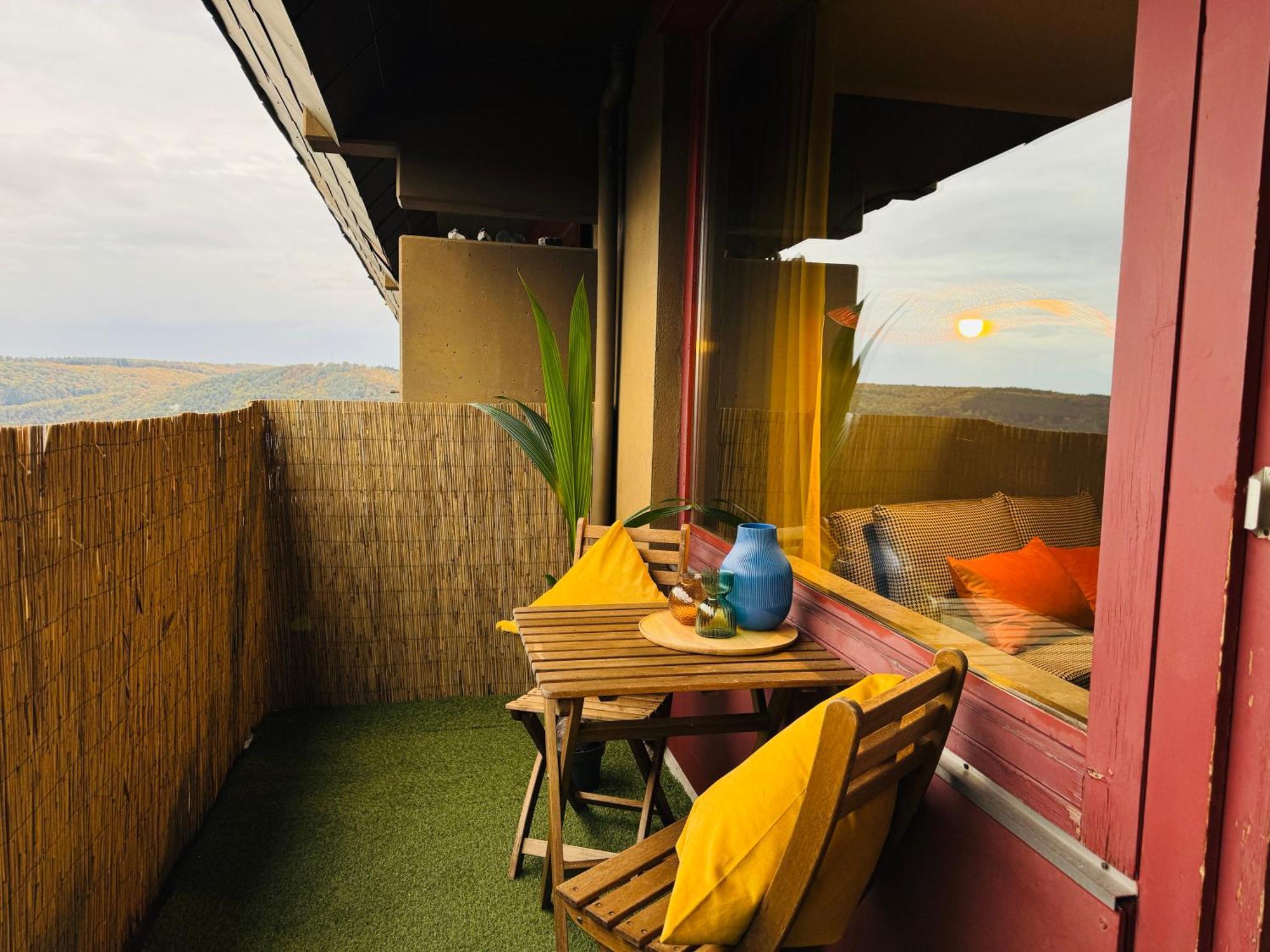 Klassen Stay - Design Studio In 11 Etage - Tolle Aussicht - Sauna, Pool - Netflix Lahnstein Esterno foto
