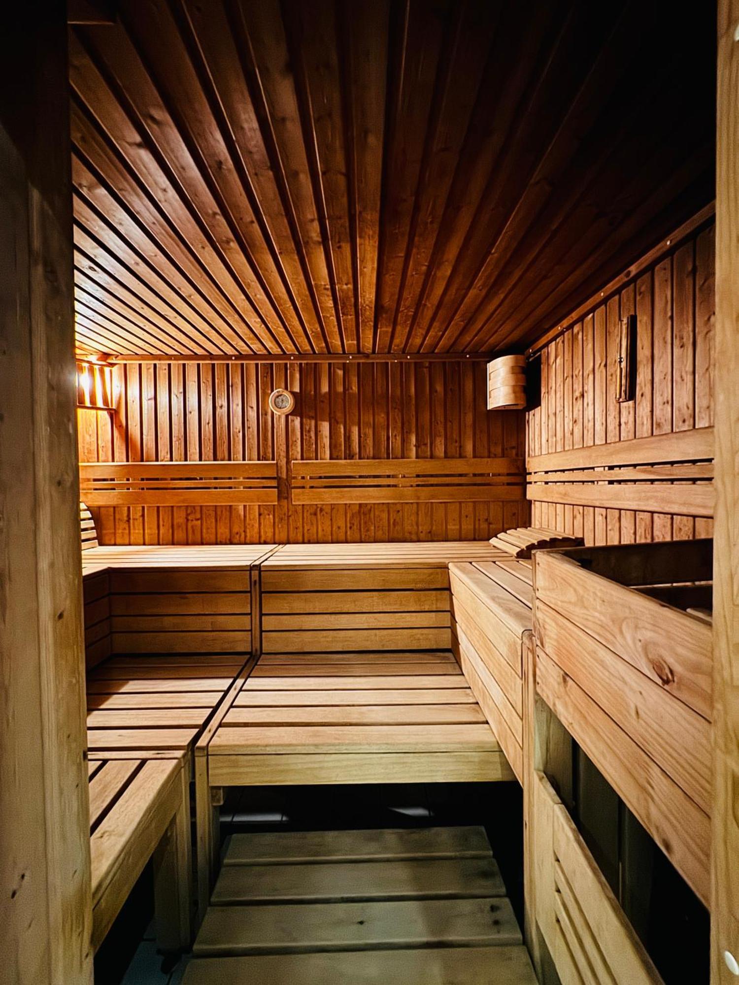 Klassen Stay - Design Studio In 11 Etage - Tolle Aussicht - Sauna, Pool - Netflix Lahnstein Esterno foto